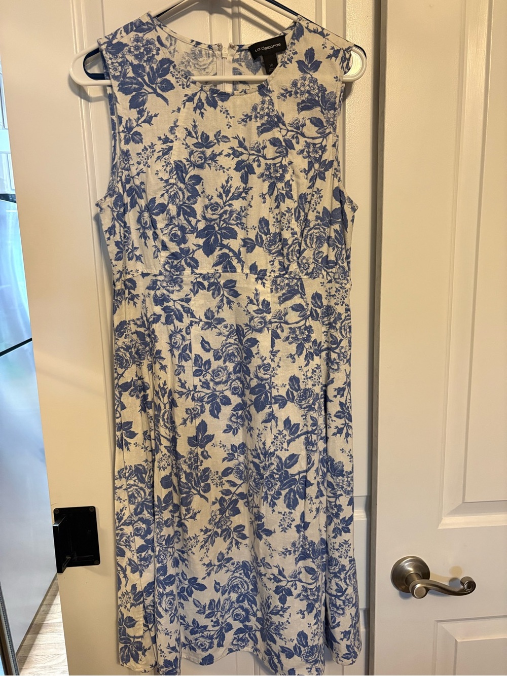 Liz Claiborne Blue and White Floral Midi Dress